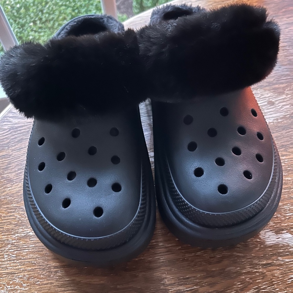 Crocs Classic Platform Fuzz Lined Clogs